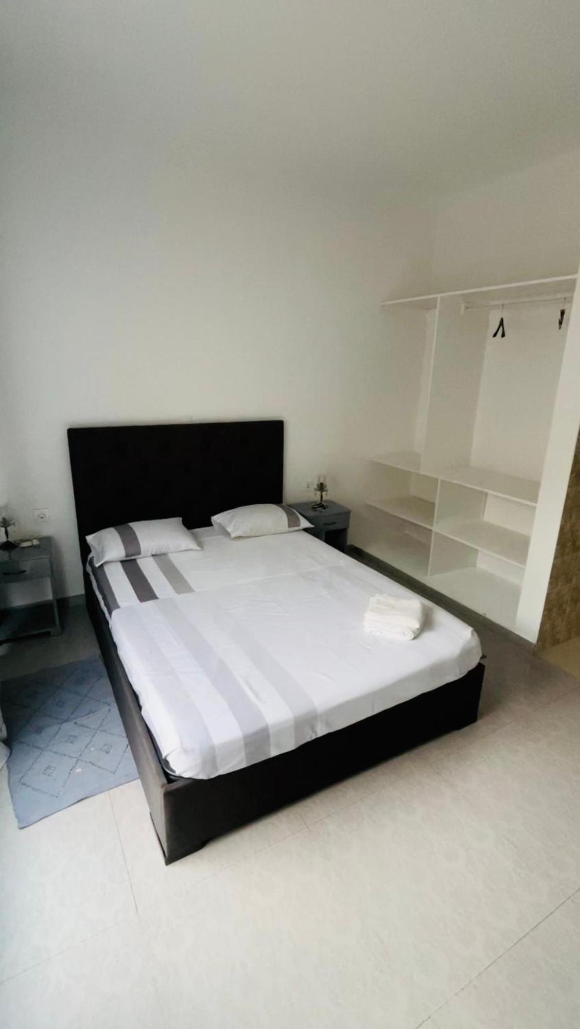 Hostel Rocha Marisol Понта-ду-Сол Экстерьер фото